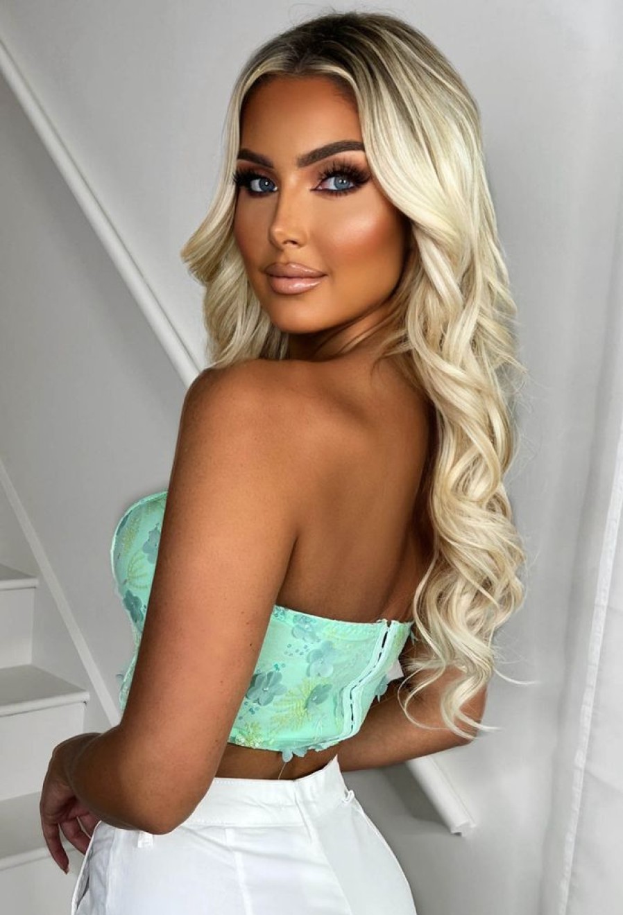 Best Glam Diva Mint Green Flower Sequin Crop Top Tops