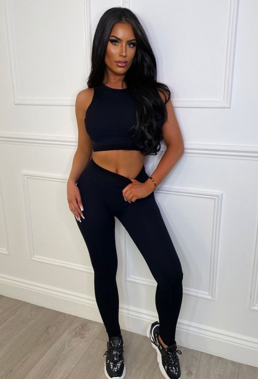 Best Smashing It Black Two Piece Crop Top & Leggings Set Loungewear