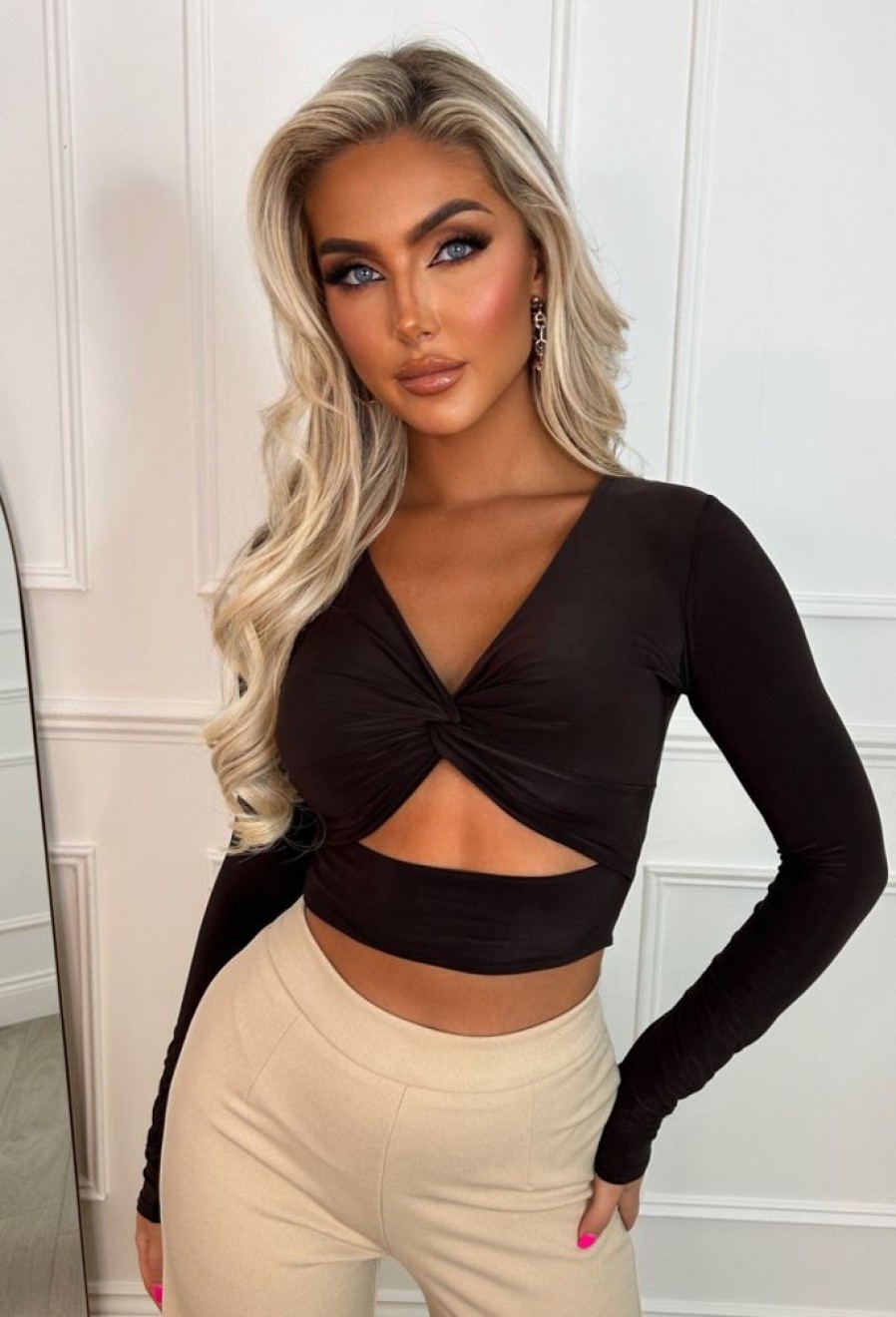 Online That Feeling Brown Stretch Cut Out Long Sleeve Crop Top Tops